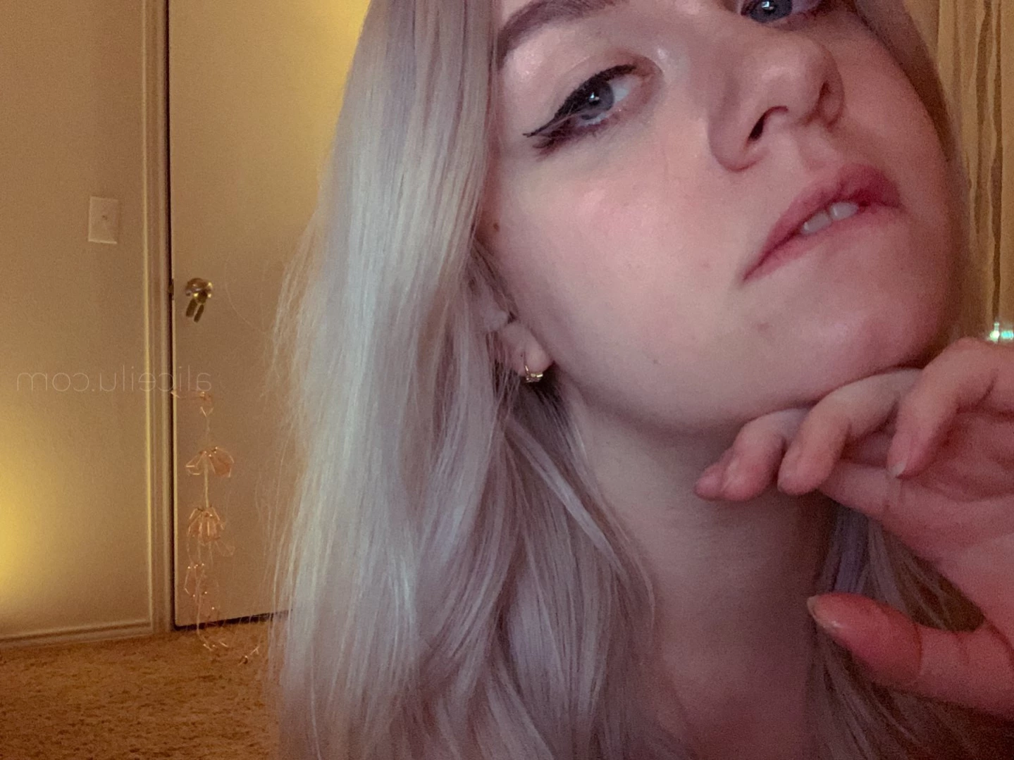 Alice [ alicemoss ] Onlyfans leaked photo 16375587 on Hotleaks.tv