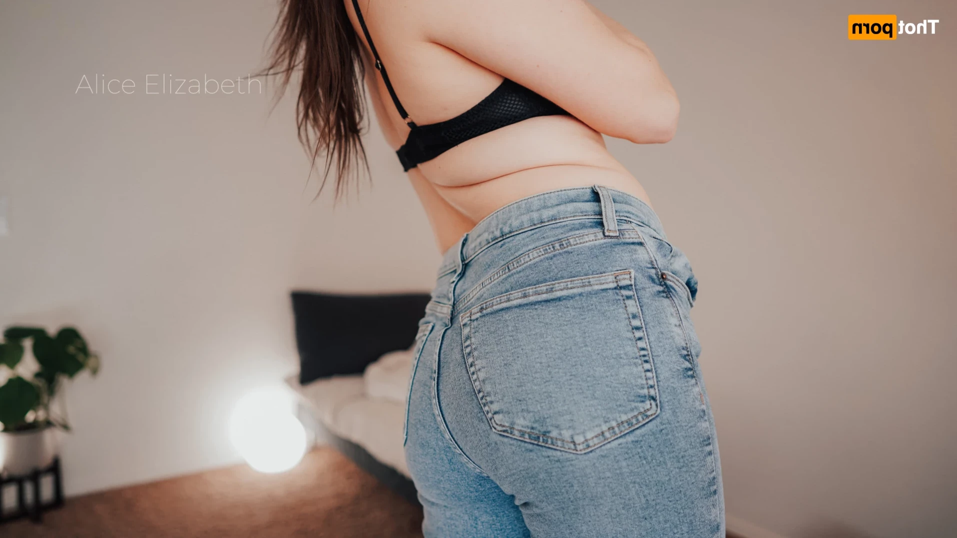 Alice [ alicemoss ] Onlyfans leaked photo 16376737 on Hotleaks.tv