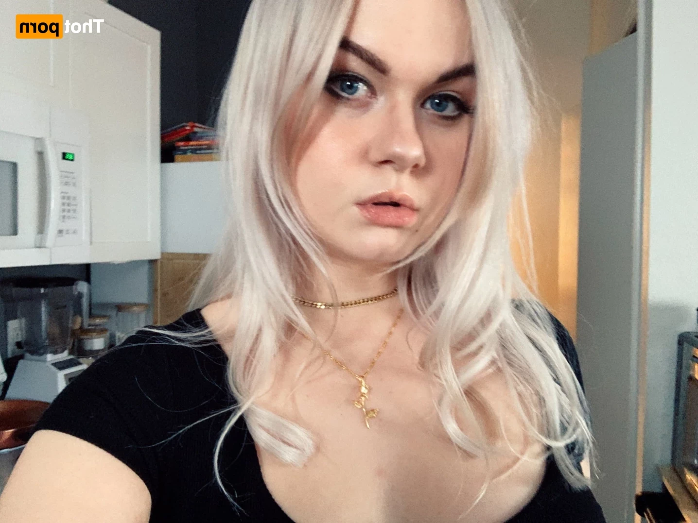 Alice [ alicemoss ] Onlyfans leaked photo 16376746 on Hotleaks.tv