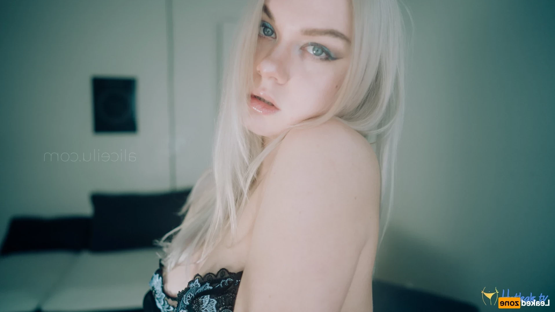 Alice [ alicemoss ] Onlyfans leaked photo 16376795 on Hotleaks.tv