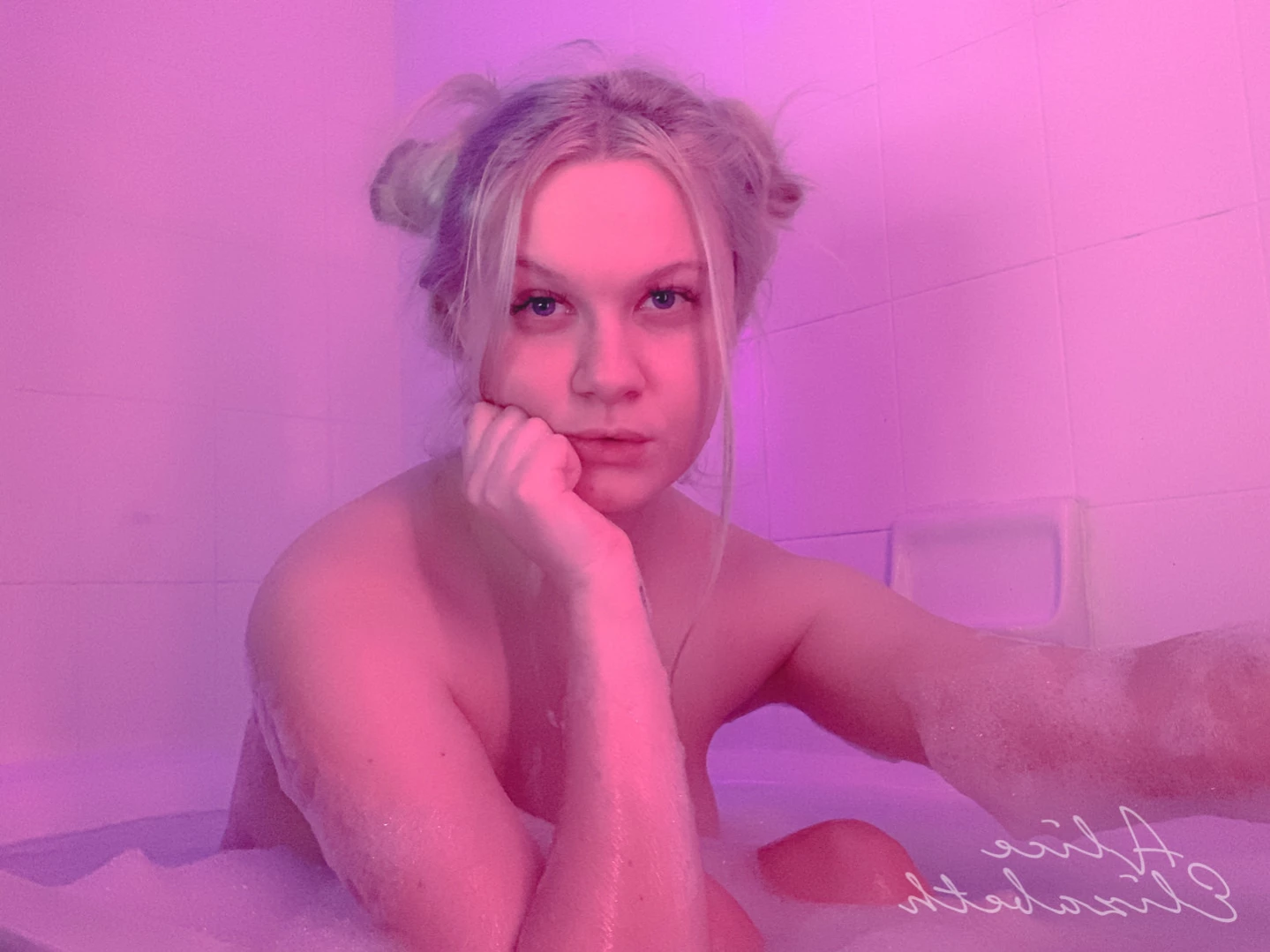 Alice [ alicemoss ] Onlyfans leaked photo 16378813 on Hotleaks.tv