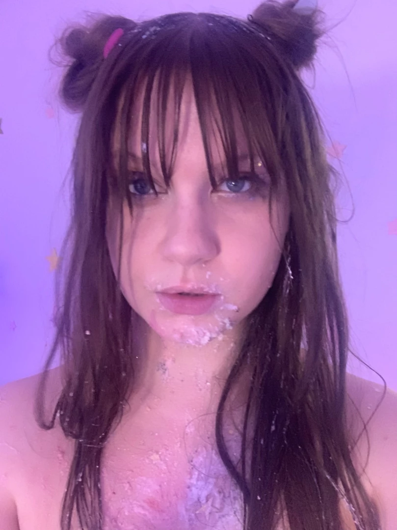 Alice [ alicemoss ] Onlyfans leaked photo 16379031 on Hotleaks.tv