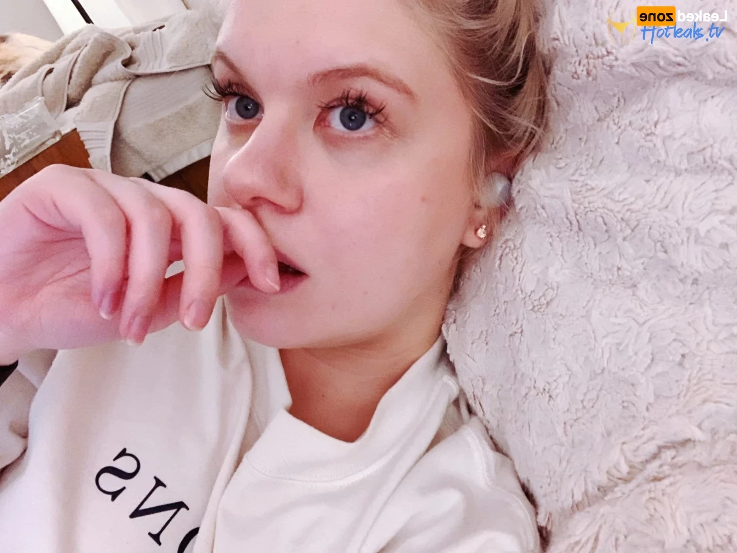 Alice [ alicemoss ] Onlyfans leaked photo 16379080 on Hotleaks.tv