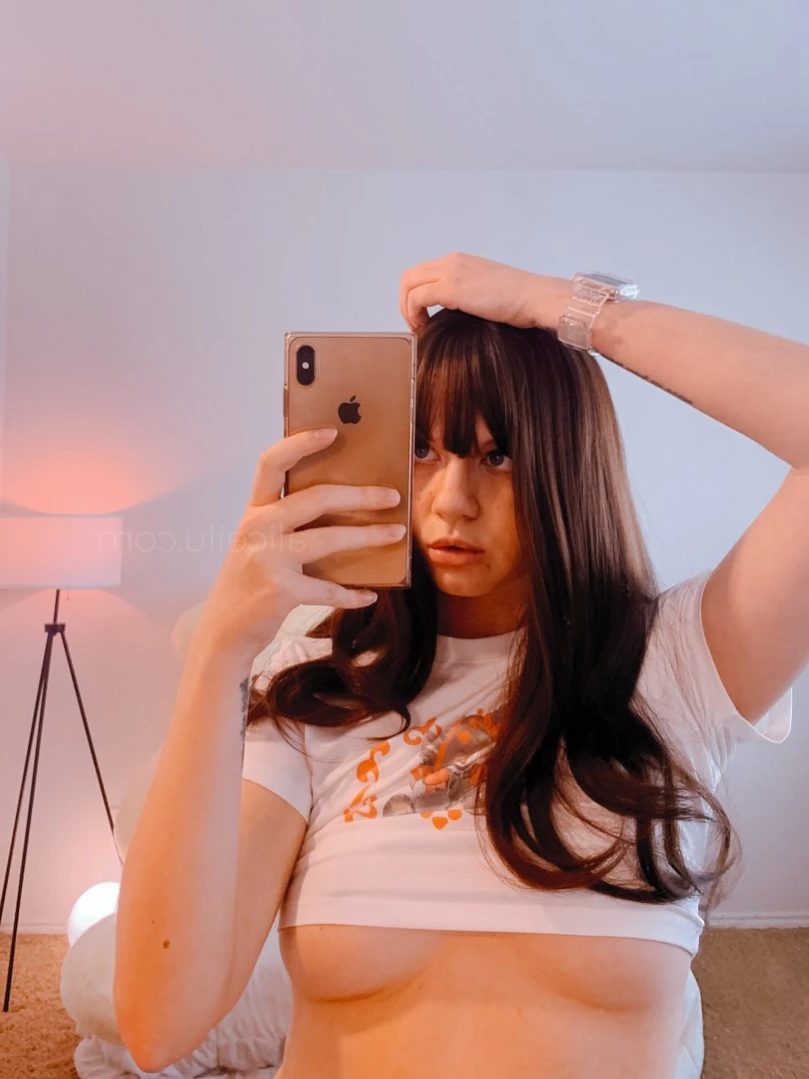 Alice [ alicemoss ] Onlyfans leaked photo 16379100 on Hotleaks.tv