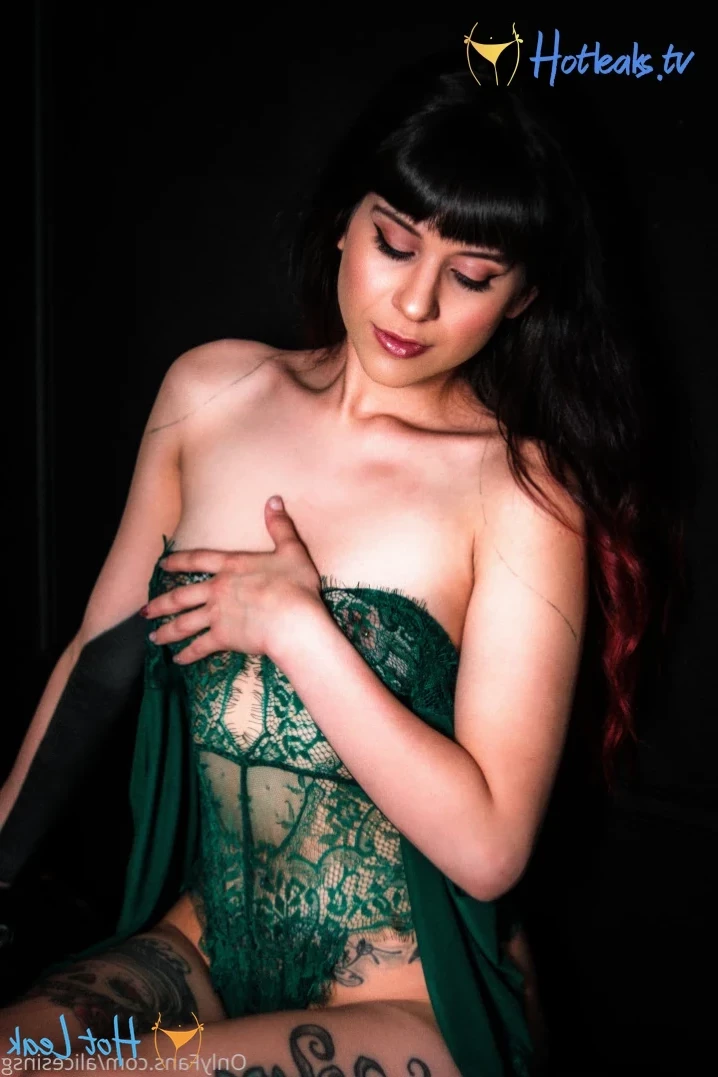 Alice Sin [ alicesinsg ] Onlyfans leaked photo 12185526 on Hotleaks.tv