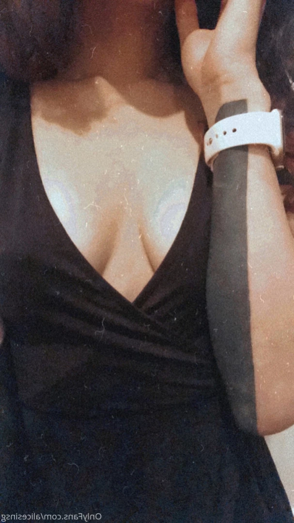 Alice Sin [ alicesinsg ] Onlyfans leaked photo 12203468 on Hotleaks.tv