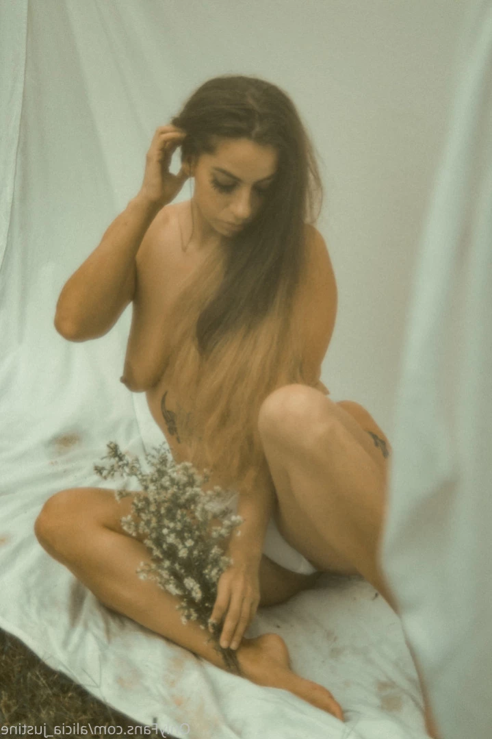 Alicia Justine [ alicia_justine ] Onlyfans leaked photo 14560709 on Hotleaks.tv