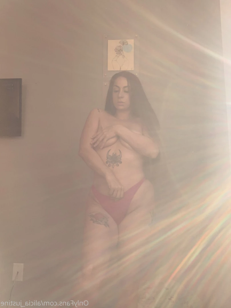 Alicia Justine [ alicia_justine ] Onlyfans leaked photo 15555359 on Hotleaks.tv