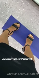 𝓐𝓵𝓲𝓬𝓲𝓪 𝓕𝓮𝓮𝓽 𝓔𝓶𝓹𝓲𝓻𝓮 [ aliciafeet ] Onlyfans leaked video 8501642 on Hotleaks.tv