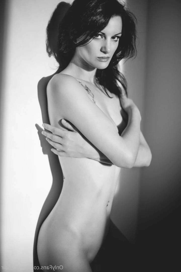 AlissaNoir [ alissa_noir ] Onlyfans leaked photo 11068040 on Hotleaks.tv