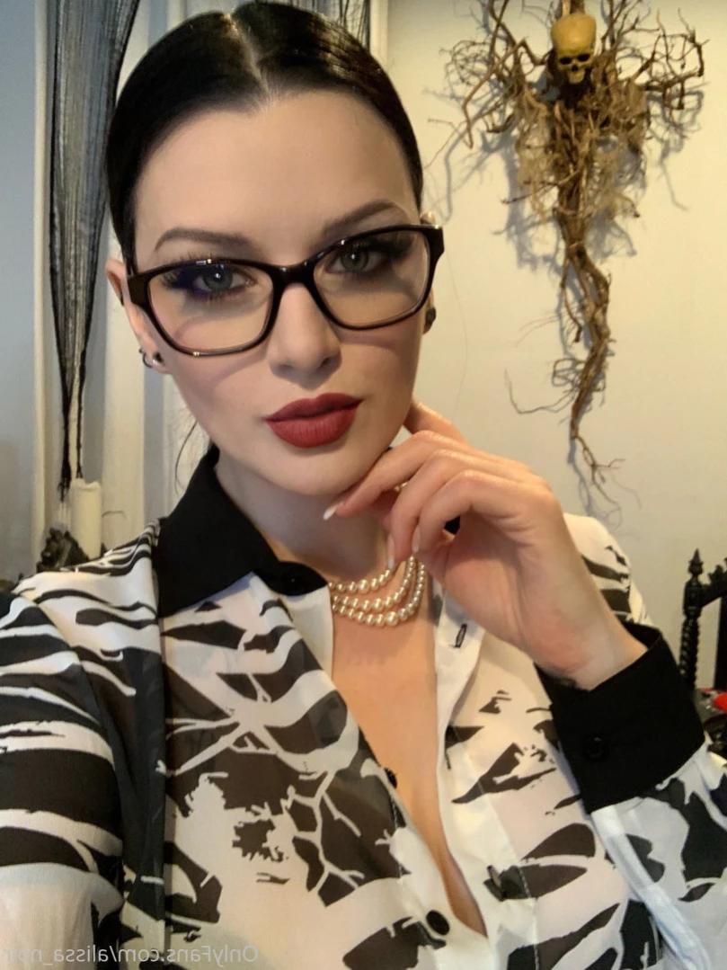 AlissaNoir [ alissa_noir ] Onlyfans leaked photo 11691472 on Hotleaks.tv
