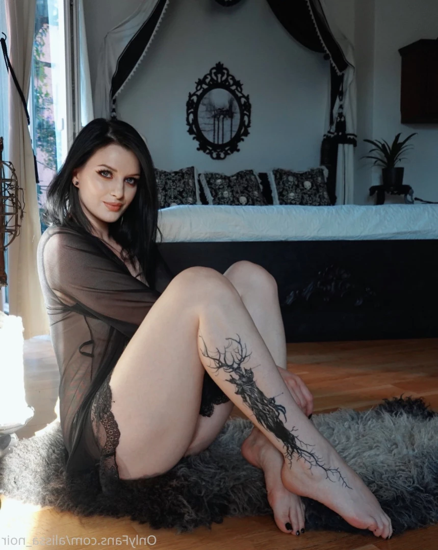 AlissaNoir [ alissa_noir ] Onlyfans leaked photo 14895125 on Hotleaks.tv