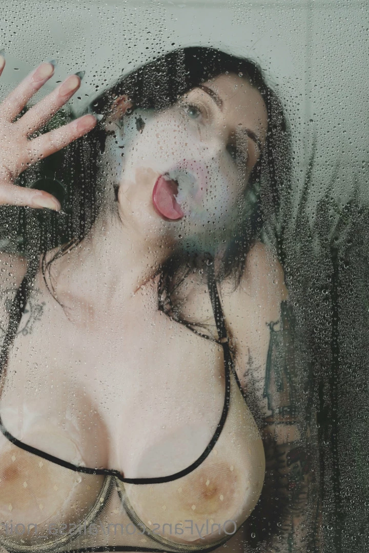 AlissaNoir [ alissa_noir ] Onlyfans leaked photo 15380375 on Hotleaks.tv
