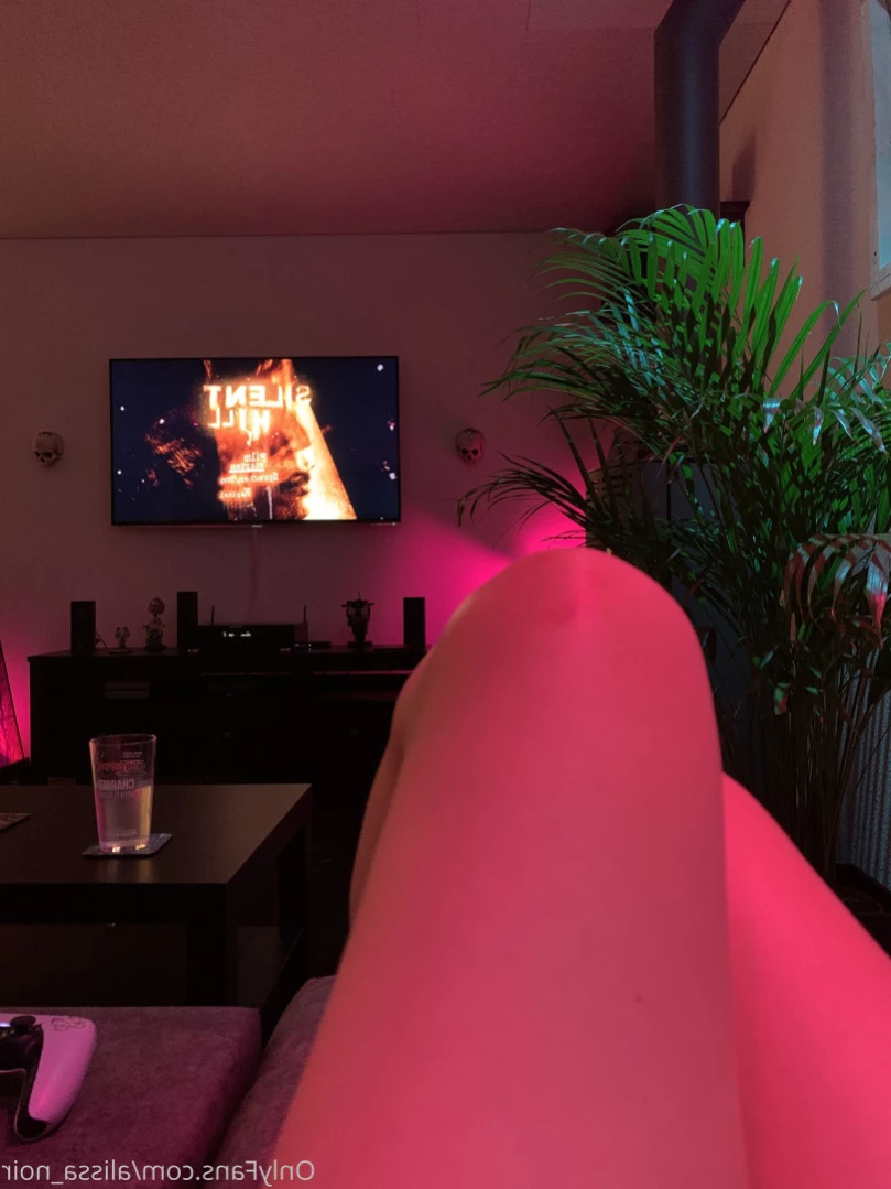 AlissaNoir [ alissa_noir ] Onlyfans leaked photo 15980140 on Hotleaks.tv
