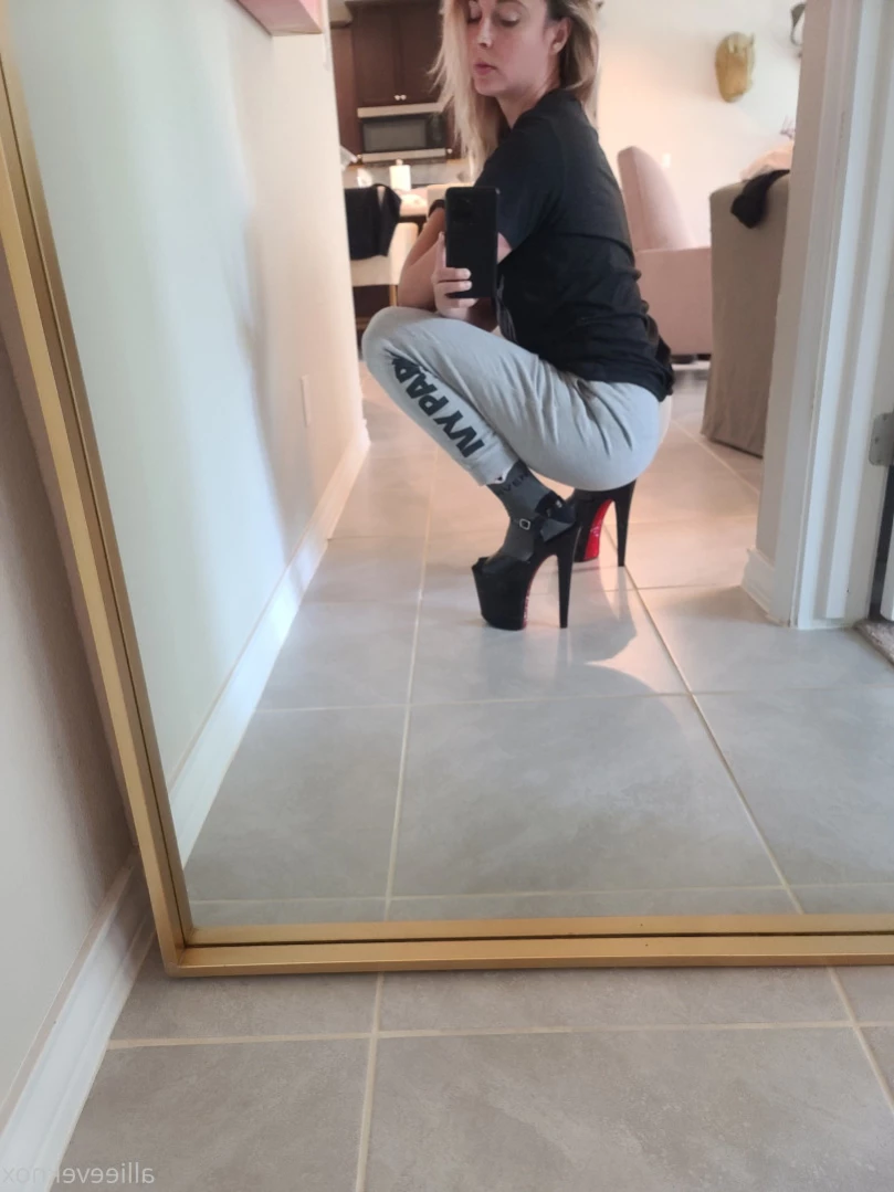 allieeveknox Onlyfans leaked photo 15247038 on Hotleaks.tv