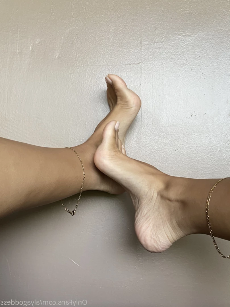 Alyafeets [ alyagoddess ] Onlyfans leaked photo 11013640 on Hotleaks.tv