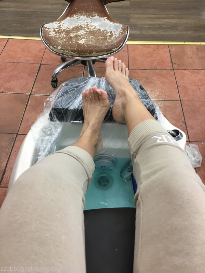 Alyafeets [ alyagoddess ] Onlyfans leaked photo 11067119 on Hotleaks.tv