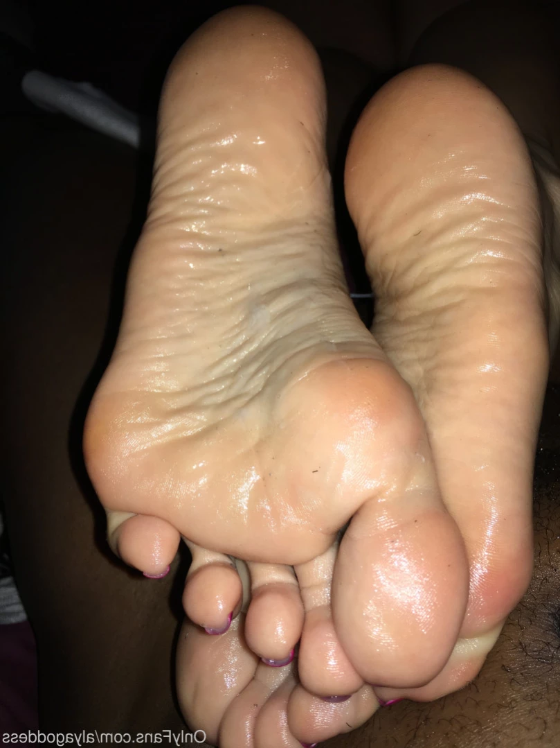 Alyafeets [ alyagoddess ] Onlyfans leaked photo 11070789 on Hotleaks.tv