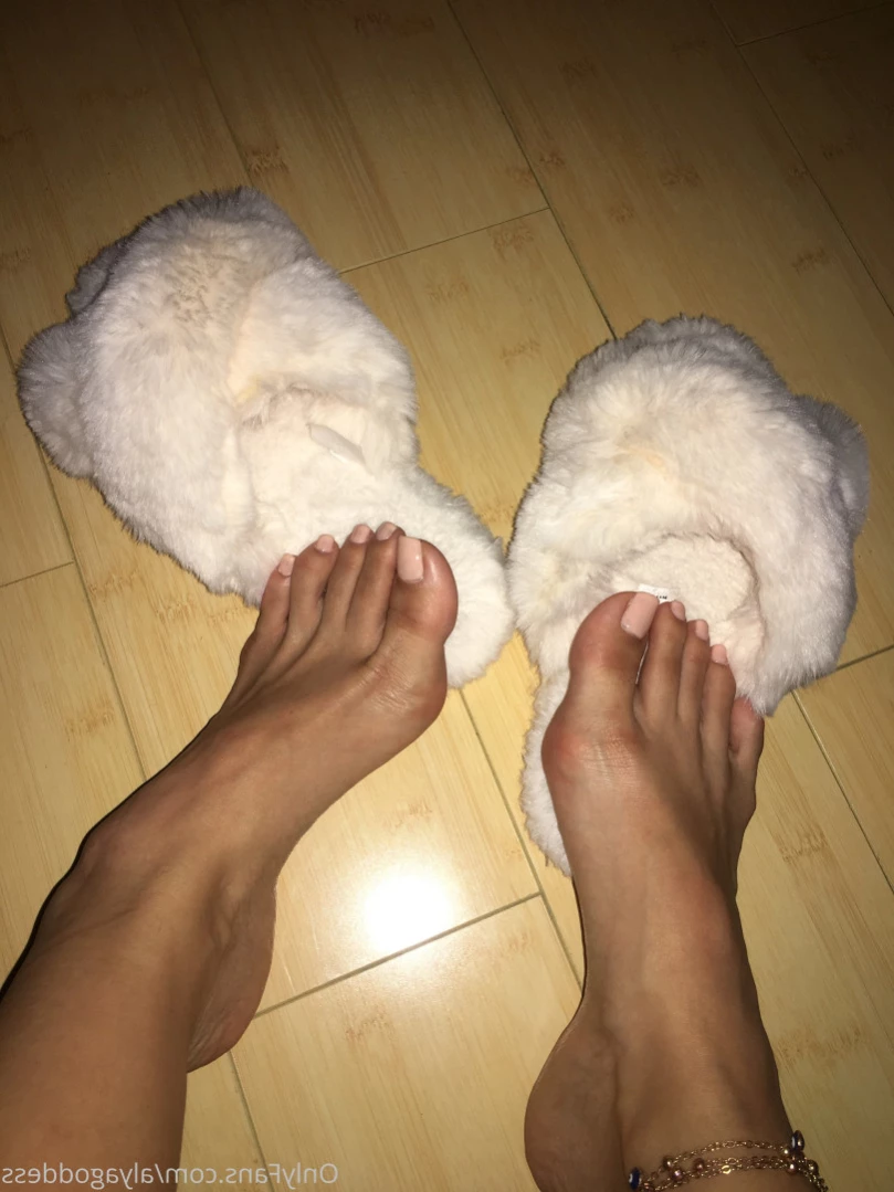 Alyafeets [ alyagoddess ] Onlyfans leaked photo 11070889 on Hotleaks.tv