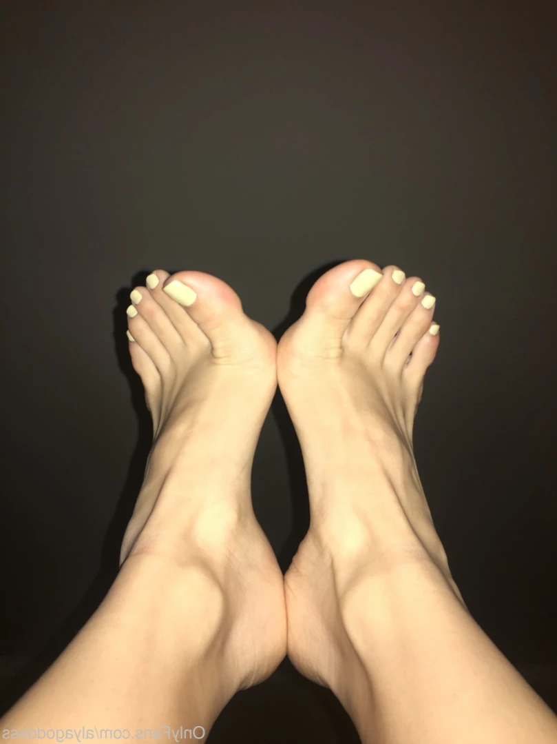 Alyafeets [ alyagoddess ] Onlyfans leaked photo 11071838 on Hotleaks.tv