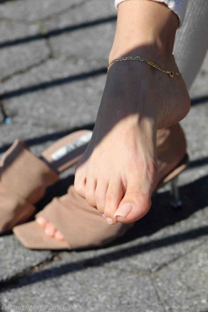 Alyafeets [ alyagoddess ] Onlyfans leaked photo 11071874 on Hotleaks.tv