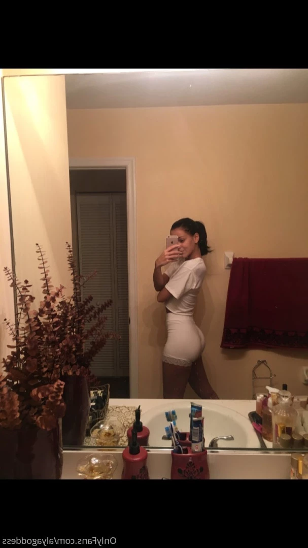 Alyafeets [ alyagoddess ] Onlyfans leaked photo 11470843 on Hotleaks.tv