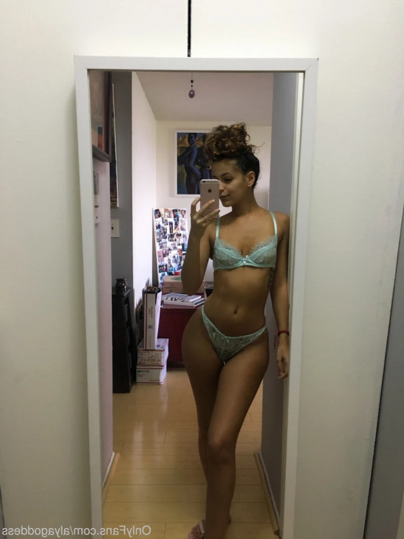 Alyafeets [ alyagoddess ] Onlyfans leaked photo 11682624 on Hotleaks.tv