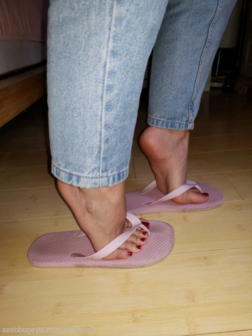 Alyafeets [ alyagoddess ] Onlyfans leaked photo 11692894 on Hotleaks.tv