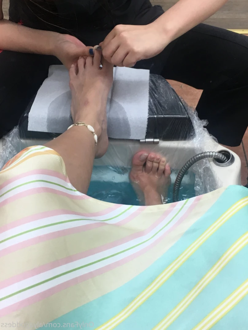 Alyafeets [ alyagoddess ] Onlyfans leaked photo 11765063 on Hotleaks.tv