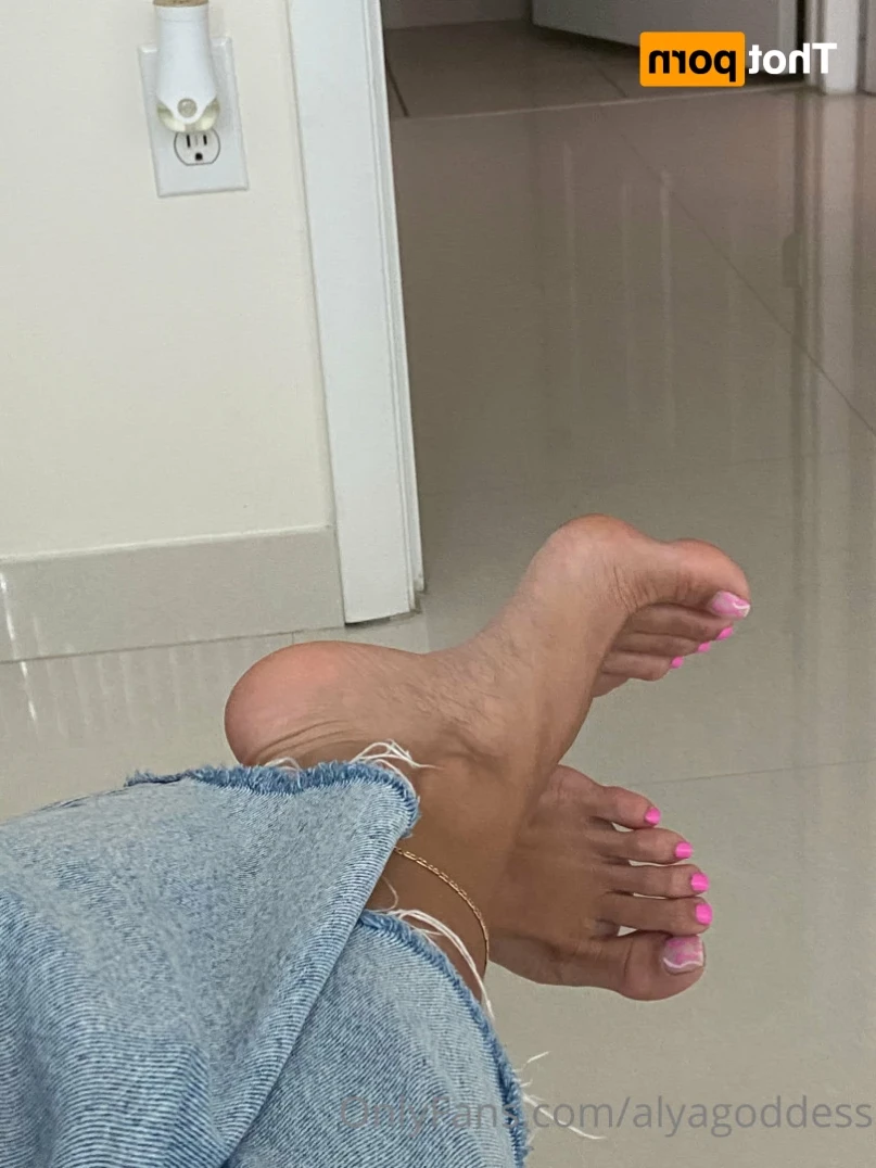 Alyafeets [ alyagoddess ] Onlyfans leaked photo 12101944 on Hotleaks.tv