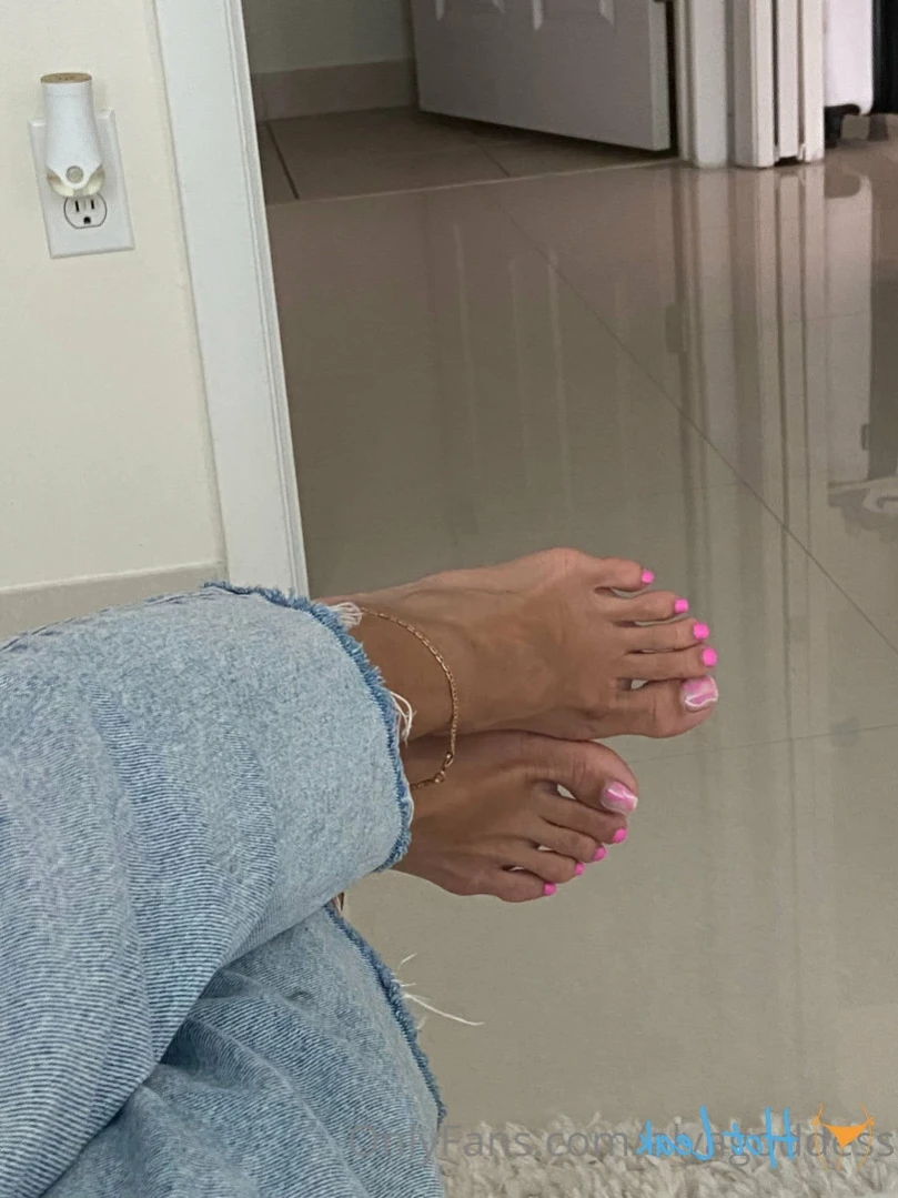 Alyafeets [ alyagoddess ] Onlyfans leaked photo 12173198 on Hotleaks.tv