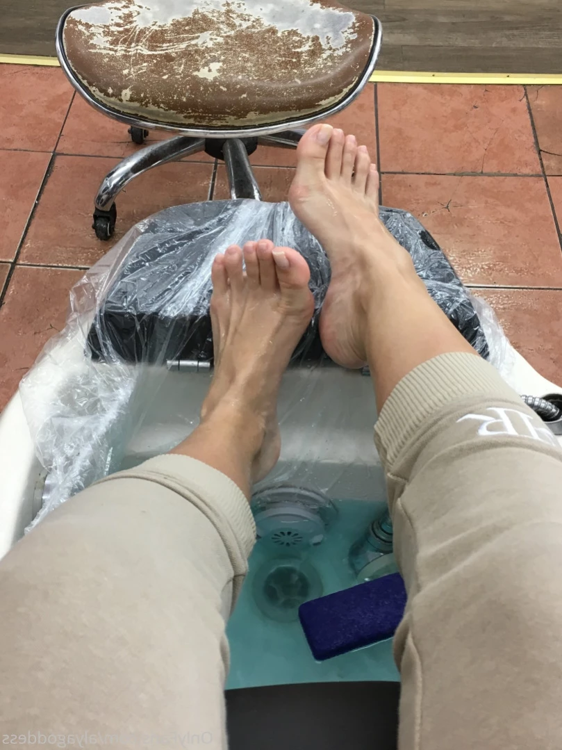 Alyafeets [ alyagoddess ] Onlyfans leaked photo 13758917 on Hotleaks.tv