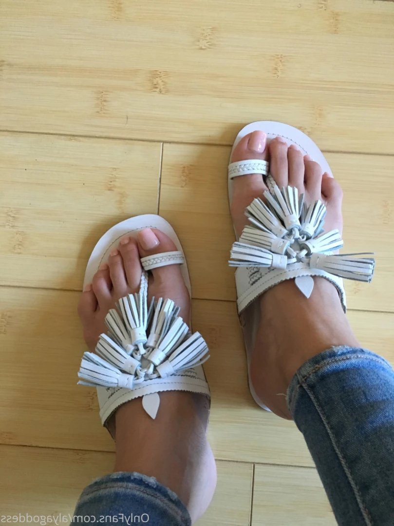 Alyafeets [ alyagoddess ] Onlyfans leaked photo 13759875 on Hotleaks.tv