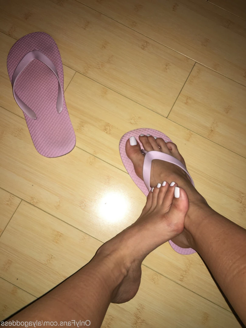 Alyafeets [ alyagoddess ] Onlyfans leaked photo 13760128 on Hotleaks.tv