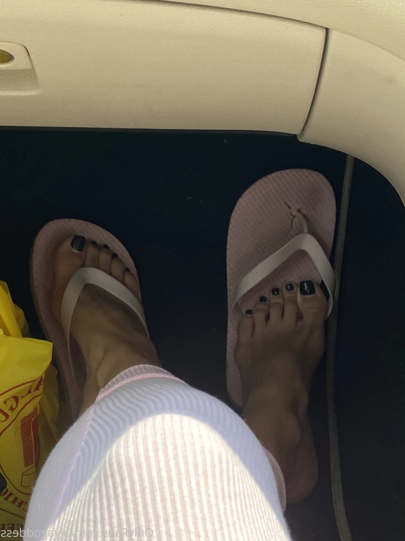 Alyafeets [ alyagoddess ] Onlyfans leaked photo 14573050 on Hotleaks.tv