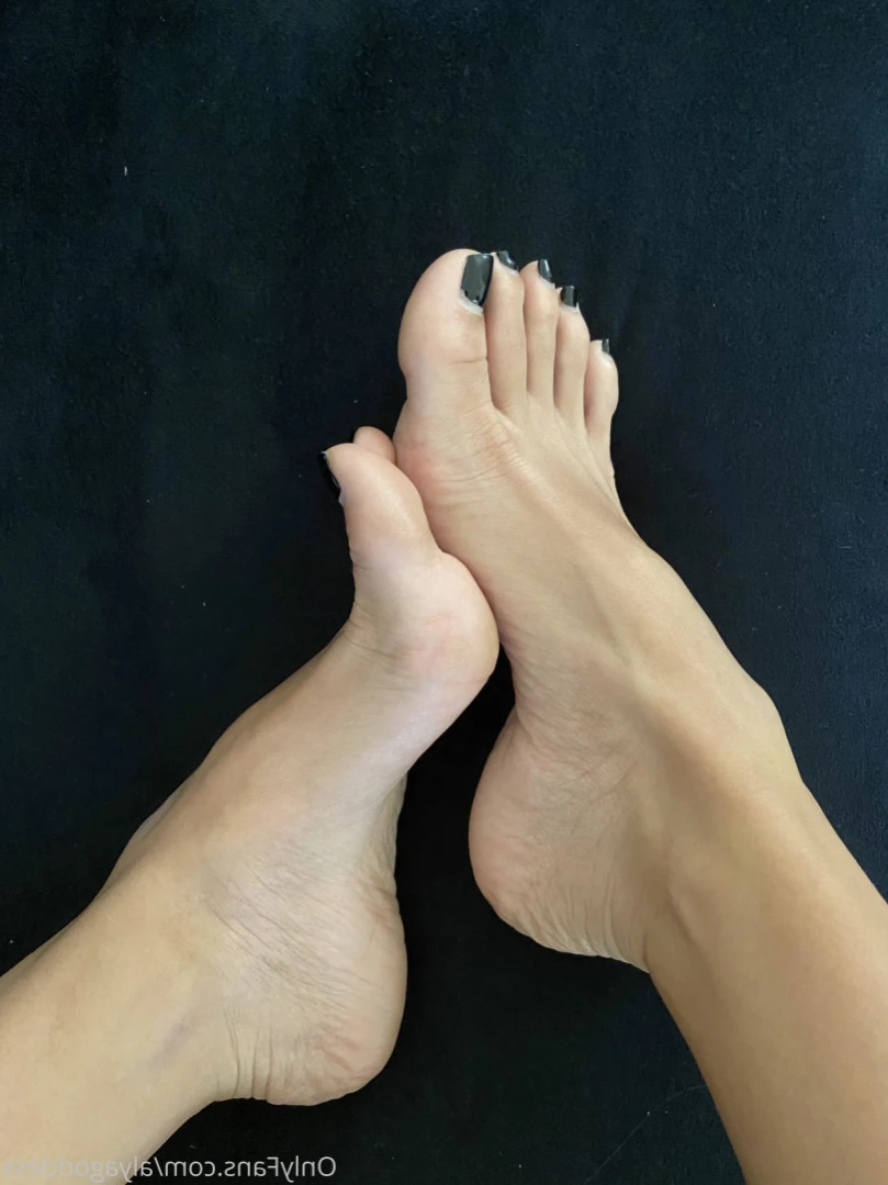 Alyafeets [ alyagoddess ] Onlyfans leaked photo 14573375 on Hotleaks.tv