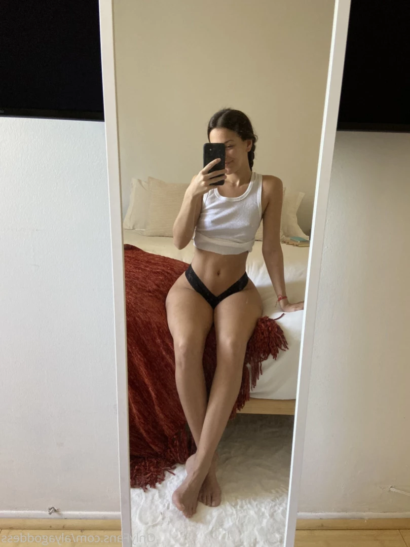 Alyafeets [ alyagoddess ] Onlyfans leaked photo 15972131 on Hotleaks.tv