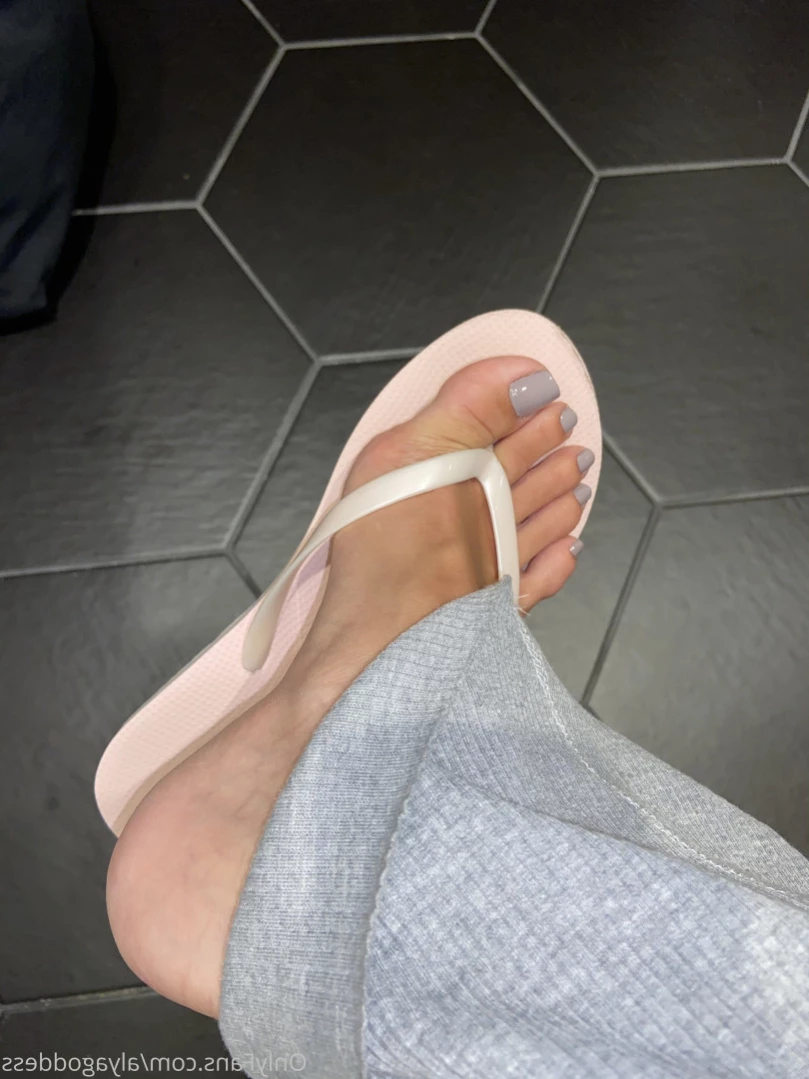 Alyafeets [ alyagoddess ] Onlyfans leaked photo 16264585 on Hotleaks.tv