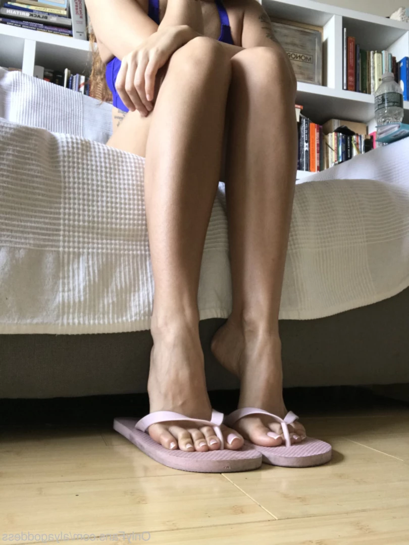 Alyafeets [ alyagoddess ] Onlyfans leaked photo 16307213 on Hotleaks.tv
