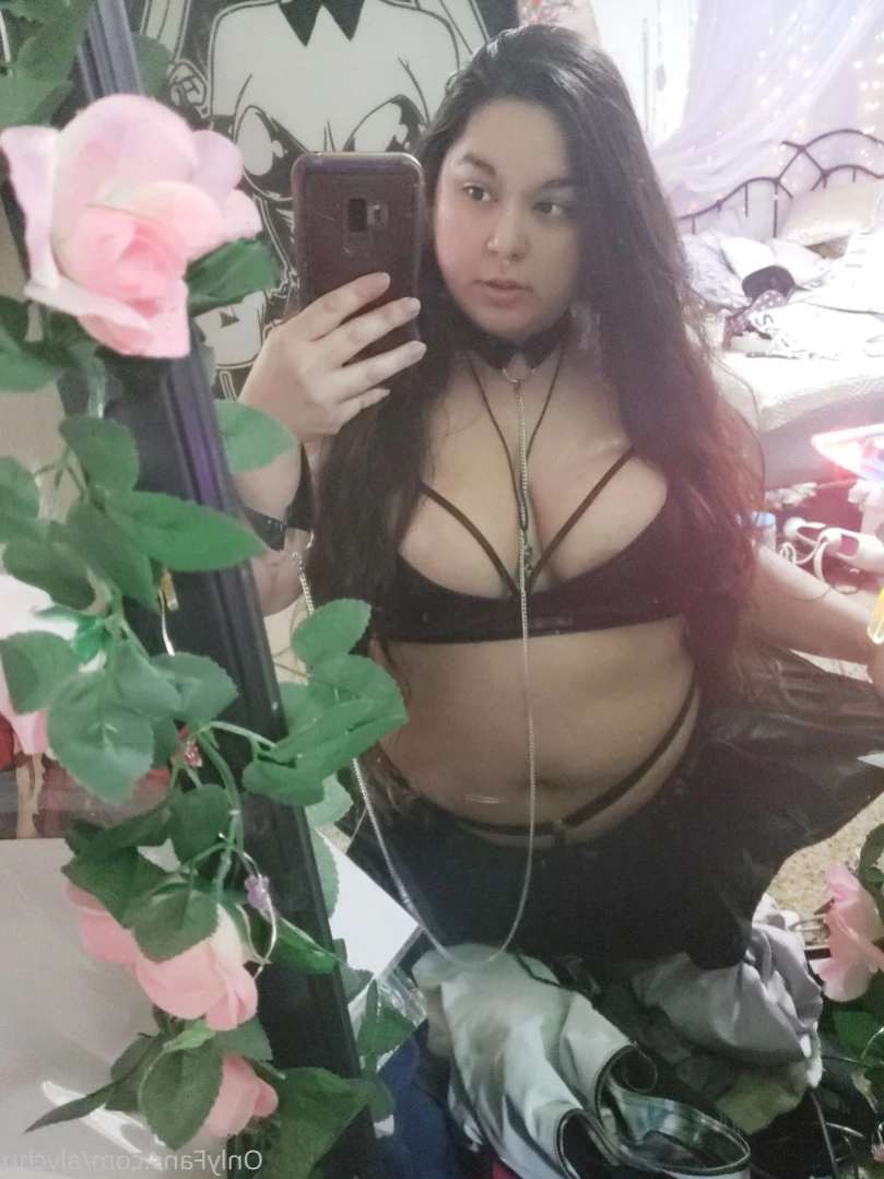 Alychus Pokecenter [ alychu ] Onlyfans leaked photo 11643556 on Hotleaks.tv