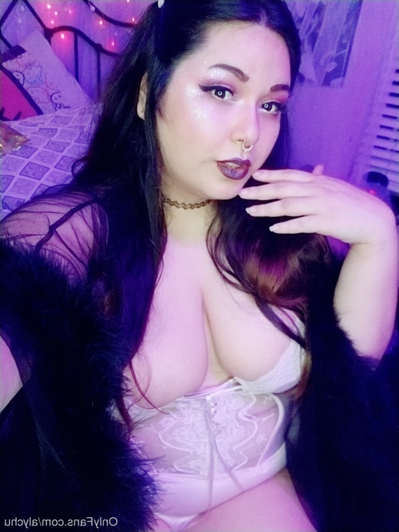 Alychus Pokecenter [ alychu ] Onlyfans leaked photo 12938405 on Hotleaks.tv