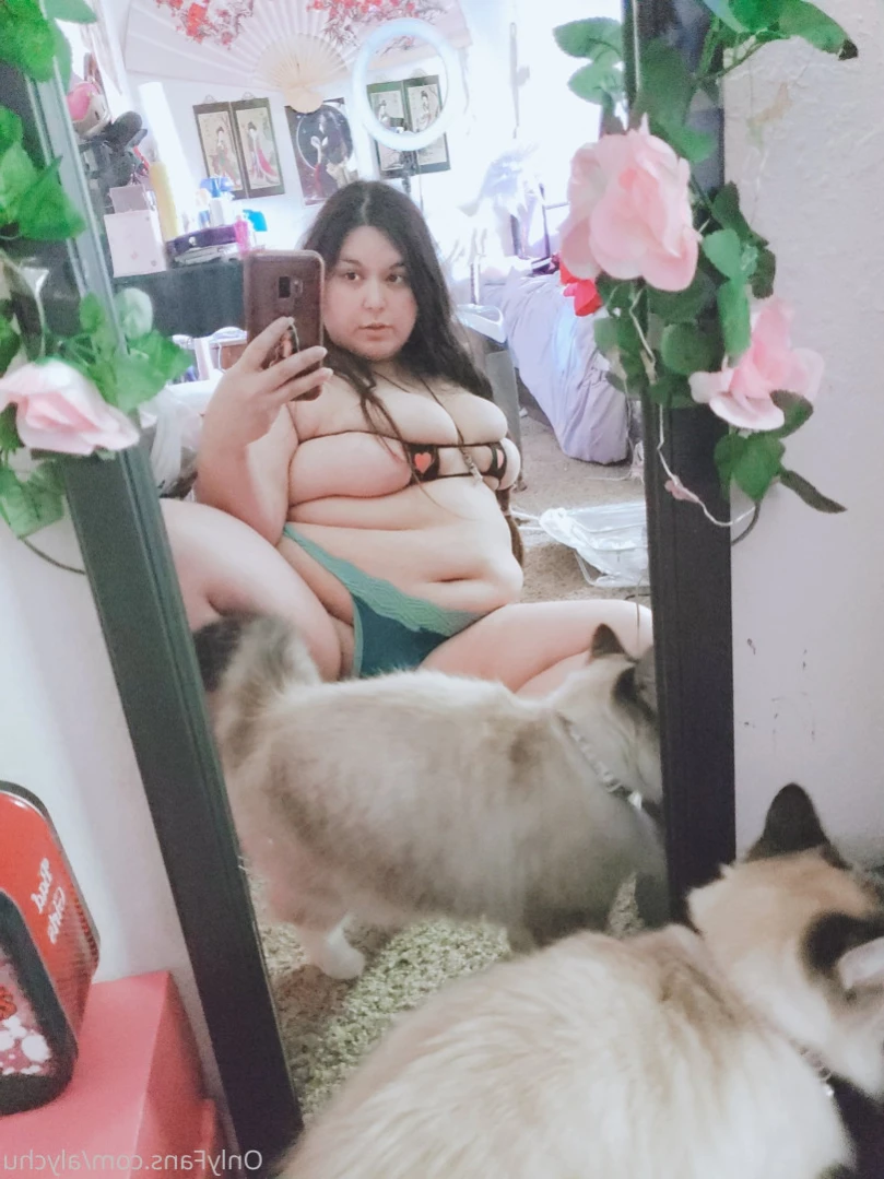 Alychus Pokecenter [ alychu ] Onlyfans leaked photo 14735633 on Hotleaks.tv