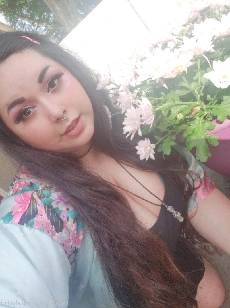 Alychus Pokecenter [ alychu ] Onlyfans leaked photo 14830884 on Hotleaks.tv