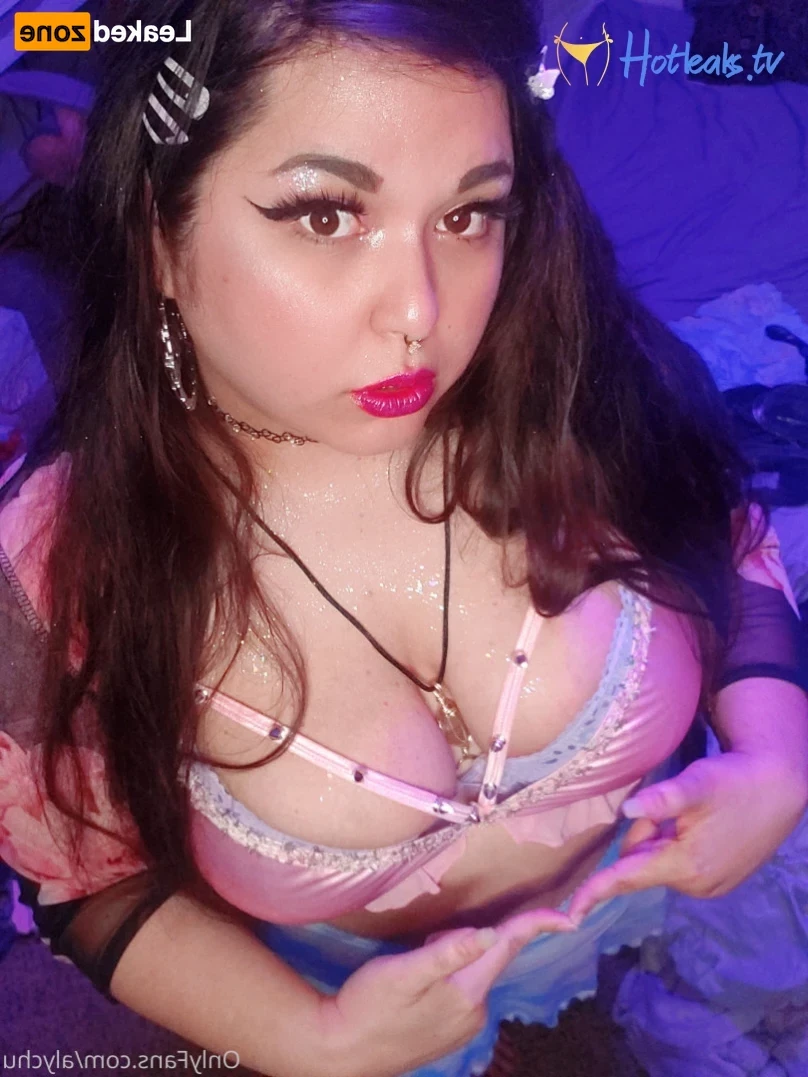 Alychus Pokecenter [ alychu ] Onlyfans leaked photo 14976330 on Hotleaks.tv