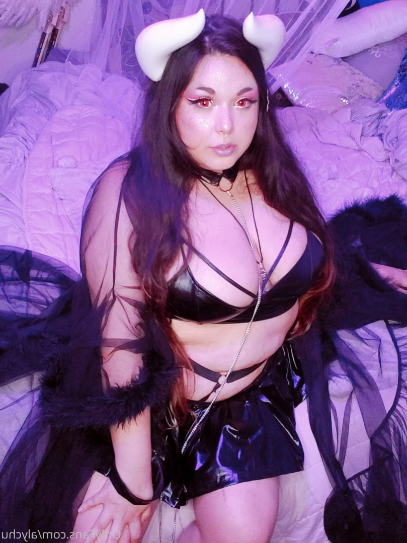 Alychus Pokecenter [ alychu ] Onlyfans leaked photo 15670676 on Hotleaks.tv
