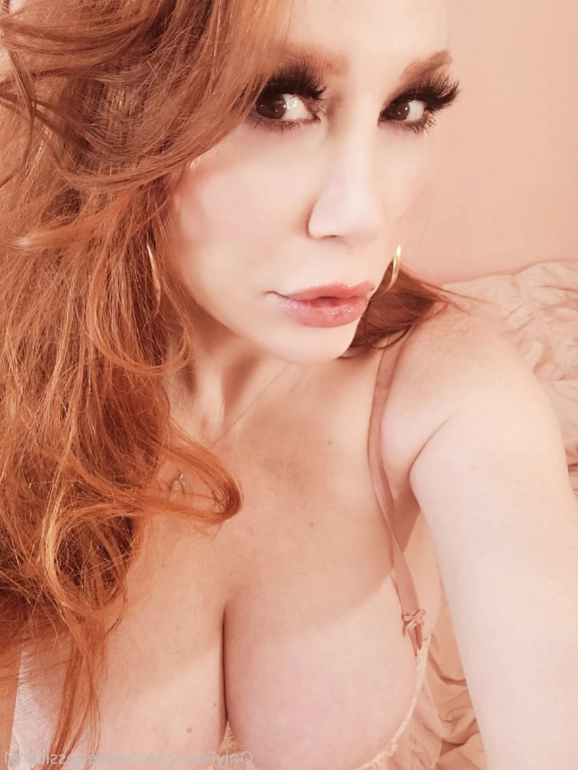 Amber aka Jessica Rabbit. For your pleasure💋👠💄 [ amberjessicara1 ] Onlyfans leaked photo 16375040 on Hotleaks.tv
