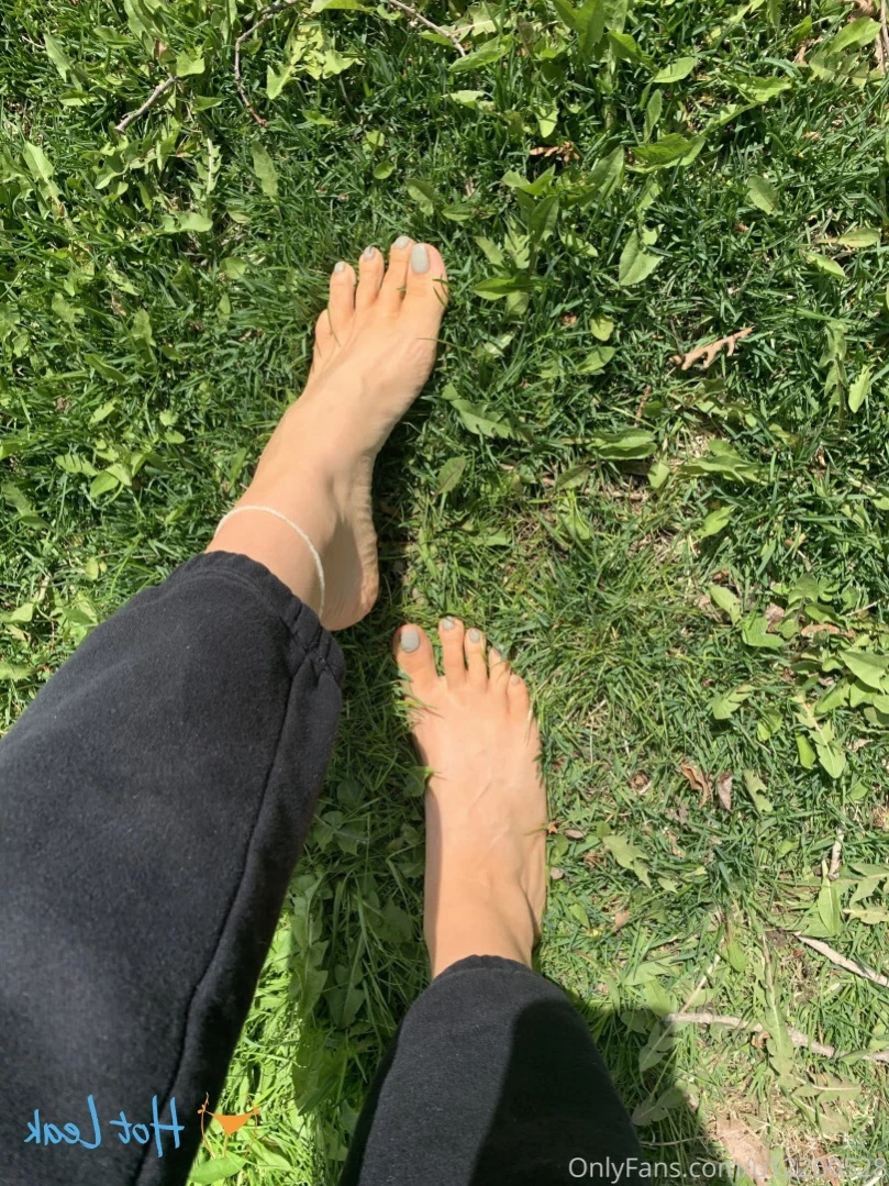 amberskyetoesies Onlyfans leaked photo 13760952 on Hotleaks.tv