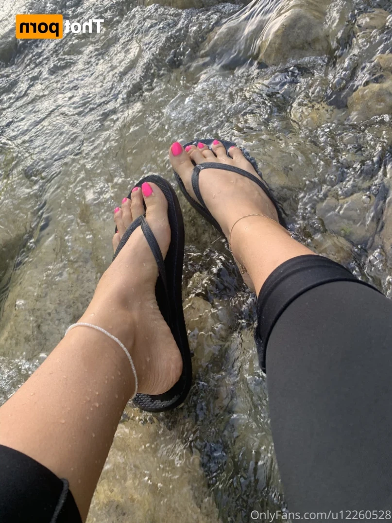 amberskyetoesies Onlyfans leaked photo 14933392 on Hotleaks.tv