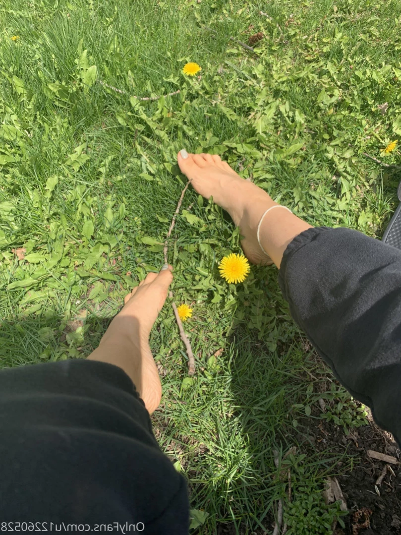 amberskyetoesies Onlyfans leaked photo 16295494 on Hotleaks.tv
