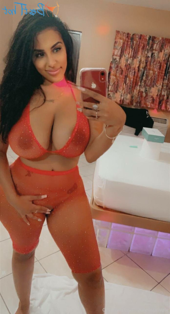 𝐅𝐚𝐭𝐭𝐞𝐬𝐭 𝐍𝐚𝐭𝐮𝐫𝐚𝐥 𝐀𝐒𝐒𝐒 👅💦 [ laurensprivate ] Onlyfans leaked photo 16538449 on Hotleaks.tv